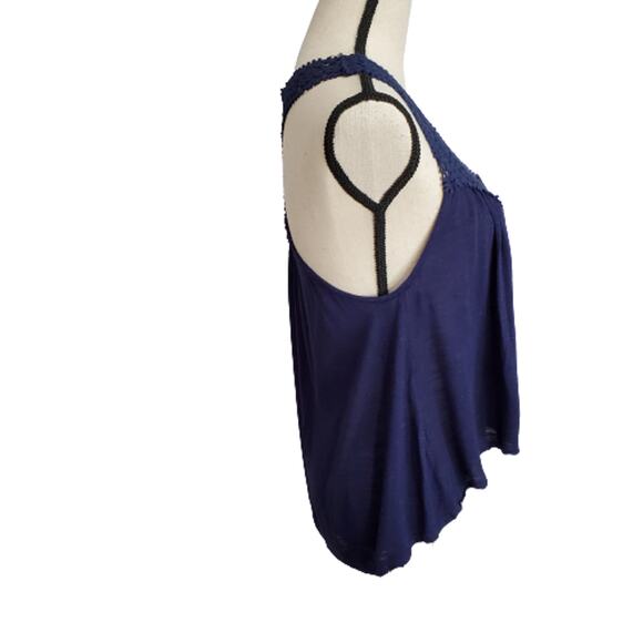 Rue 21 Navy Racer Back Lace Top Medium - Picture 2 of 6